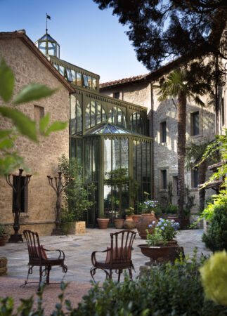 4_Hotel Castello di Reschio - The Palm Court from the Courtyard
