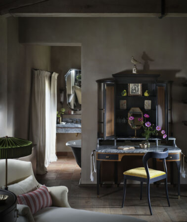 The Dress Table - Suite - Hotel Castello di Reschio
